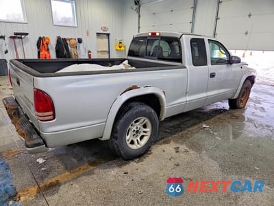 Trzecie zdjęcie samochodu z tyłu: 2003 DODGE DAKOTA SPORT VIN:1D7HL32X23S122203 - miniatura