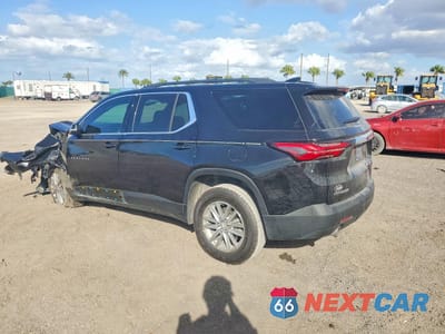 Drugie zdjęcie samochodu z przodu: 2022 CHEVROLET TRAVERSE LT VIN:1GNERHKW0NJ163199 - miniatura