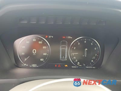 Zdjęcie 9 z 13 samochodu: 2018 VOLVO XC90 T6 VIN:YV4A22PKXJ1368079 - miniatura