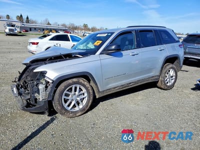 2025 JEEP GRAND CHEROKEE LAREDO 1C4RJHAG7SC275753 - główne zdjęcie licytacji z USA - miniatura