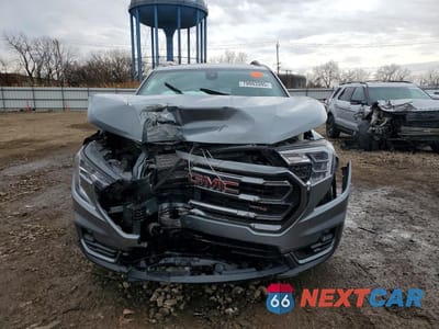 Piąte zdjęcie samochodu w środku: 2024 GMC TERRAIN AT4 VIN:3GKALYEG3RL307974 - miniatura