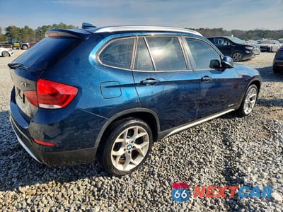 Trzecie zdjęcie samochodu z tyłu: 2015 BMW X1 SDRIVE28I VIN:WBAVM1C53FV498436 - miniatura