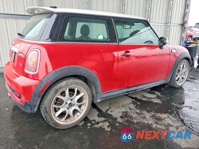 Trzecie zdjęcie samochodu z tyłu: 2007 MINI COOPER S VIN:WMWMF73557TV30311 - miniatura