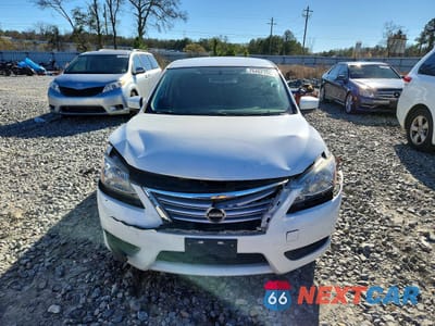Piąte zdjęcie samochodu w środku: 2014 NISSAN SENTRA S VIN:3N1AB7AP0EY273703 - miniatura