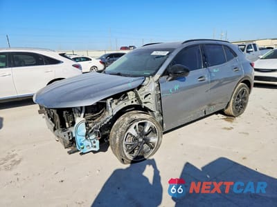 2023 BUICK ENVISION ESSENCE LRBFZNR41PD057750 - główne zdjęcie licytacji z USA - miniatura