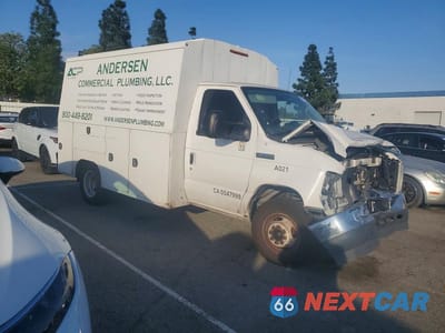Czwarte zdjęcie samochodu z boku: 2022 FORD E350 UTILITY / SERVICE TRUCK VIN:1FDWE3FN9NDC20250 - miniatura
