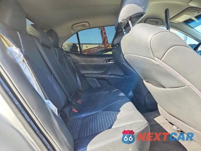 Zdjęcie 10 z 13 samochodu: 2018 TOYOTA CAMRY SE VIN:4T1B11HK2JU095975 - miniatura