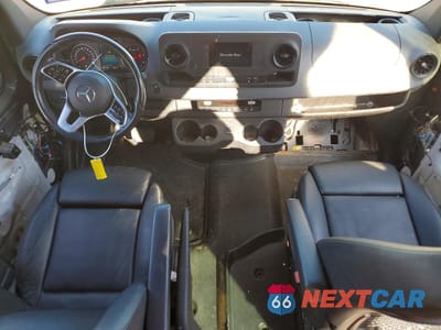 Zdjęcie 8 z 14 samochodu: 2020 MERCEDES-BENZ SPRINTER 2500 VIN:W1Z4EGHYXLT030106 - miniatura