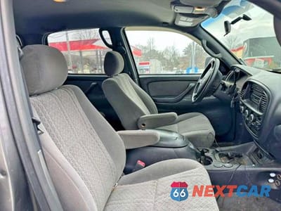 Zdjęcie 11 z 12 samochodu: 2005 TOYOTA TUNDRA DOUBLE CAB SR5 VIN:5TBDT44125S483698 - miniatura