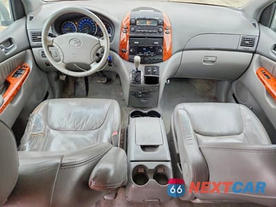 Zdjęcie 8 z 13 samochodu: 2006 TOYOTA SIENNA VIN:5TDZA22C16S571381 - miniatura