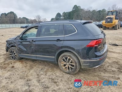 Drugie zdjęcie samochodu z przodu: 2021 VOLKSWAGEN TIGUAN SE VIN:3VV3B7AX2MM116154 - miniatura