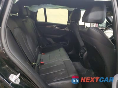 Zdjęcie 11 z 12 samochodu: 2018 BMW X3 XDRIVE30I VIN:5UXTR9C52JLC81671 - miniatura