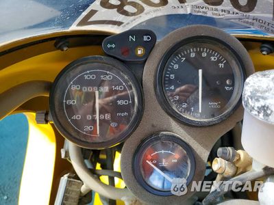 Zdjęcie 7 z 9 samochodu: 1999 DUCATI 900 SS VIN:ZDM1LC4N9XB003453 - miniatura