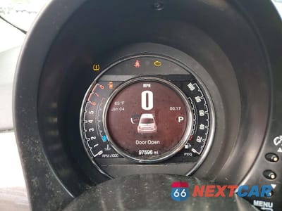 Zdjęcie 9 z 12 samochodu: 2017 FIAT 500 POP VIN:3C3CFFKRXHT694239 - miniatura