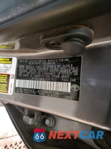 Zdjęcie 13 z 14 samochodu: 2018 TOYOTA CAMRY HYBRID VIN:4T1B21HK6JU007622 - miniatura