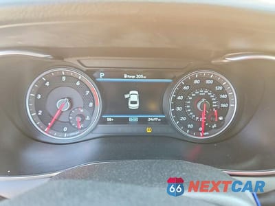 Zdjęcie 9 z 12 samochodu: 2020 GENESIS G70 VIN:KMTG64LA4LU055851 - miniatura