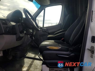 Zdjęcie 7 z 11 samochodu: 2018 MERCEDES BENZ SPRINTER 2500 VIN:WD3PE8CD7JP584980 - miniatura