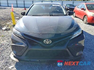 Piąte zdjęcie samochodu w środku: 2021 TOYOTA CAMRY SE VIN:4T1G11AK3MU453850 - miniatura