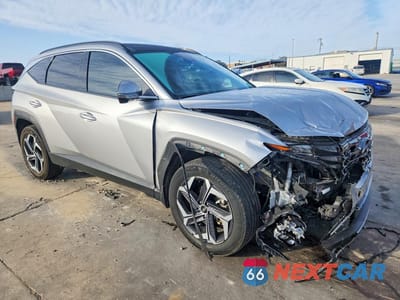 Czwarte zdjęcie samochodu z boku: 2023 HYUNDAI TUCSON VIN:KM8JECA14PU096082 - miniatura