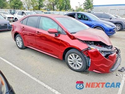 Czwarte zdjęcie samochodu z boku: 2026 TOYOTA COROLLA HYBRID LE VIN:JTDBCMFE3T3124891 - miniatura