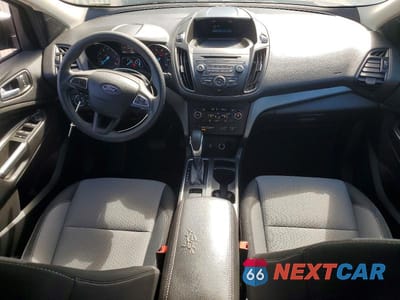 Zdjęcie 8 z 13 samochodu: 2018 FORD ESCAPE SE VIN:1FMCU0GD3JUC61395 - miniatura
