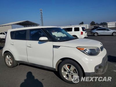 Czwarte zdjęcie samochodu z boku: 2018 KIA SOUL VIN:KNDJN2A24J7542471 - miniatura