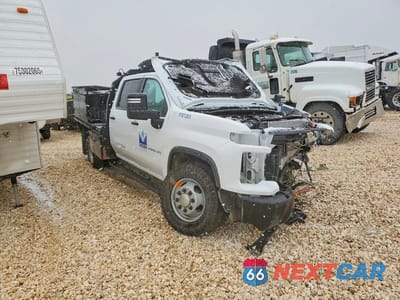 Czwarte zdjęcie samochodu z boku: 2024 CHEVROLET SILVERADO K3500 VIN:1GB4YSEY0RF354488 - miniatura