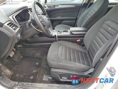 Zdjęcie 7 z 11 samochodu: 2019 FORD FUSION SE VIN:3FA6P0LU2KR182622 - miniatura