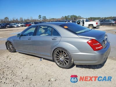 Drugie zdjęcie samochodu z przodu: 2011 MERCEDES-BENZ S 550 VIN:WDDNG7BB9BA402028 - miniatura