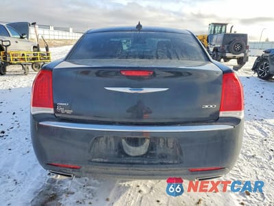 Zdjęcie 6 z 11 samochodu: 2018 CHRYSLER 300 LIMITED VIN:2C3CCAKG0JH177508 - miniatura