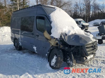 Czwarte zdjęcie samochodu z boku: 2022 MERCEDES BENZ SPRINTER 2500 VIN:W1W4DBHY2NP476913 - miniatura