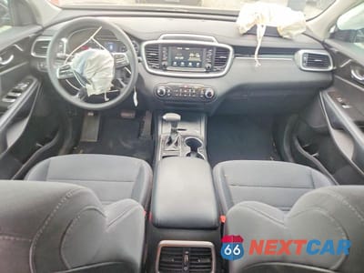 Zdjęcie 8 z 13 samochodu: 2019 KIA SORENTO L VIN:5XYPG4A33KG551532 - miniatura