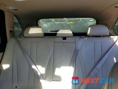 Zdjęcie 10 z 12 samochodu: 2016 BMW X5 XDR40E VIN:5UXKT0C52G0S77992 - miniatura