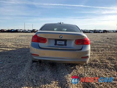 Zdjęcie 6 z 11 samochodu: 2018 BMW 320 I VIN:WBA8E1G54JNU92478 - miniatura