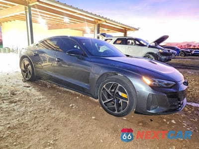 Czwarte zdjęcie samochodu z boku: 2024 AUDI RS E-TRON GT VIN:WAUBHBFW2R7901557 - miniatura