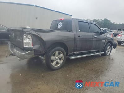 Trzecie zdjęcie samochodu z tyłu: 2016 RAM 1500 SLT VIN:3C6RR7LT8GG344619 - miniatura