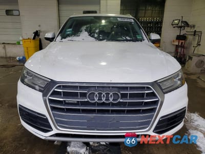 Piąte zdjęcie samochodu w środku: 2018 AUDI Q5 PREMIUM VIN:WA1ANAFY6J2013912 - miniatura