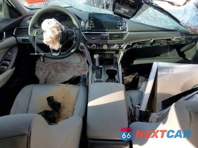 Zdjęcie 8 z 12 samochodu: 2019 HONDA ACCORD LX VIN:1HGCV1F19KA008259 - miniatura
