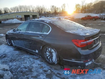 Drugie zdjęcie samochodu z przodu: 2018 BMW 750I XDRIVE VIN:WBA7F2C56JG424465 - miniatura