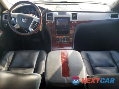 Zdjęcie 8 z 14 samochodu: 2008 CADILLAC ESCALADE LUXURY VIN:1GYFK63868R154769 - miniatura