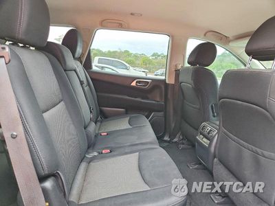 Zdjęcie 11 z 14 samochodu: 2017 NISSAN PATHFINDER S VIN:5N1DR2MN8HC679062 - miniatura