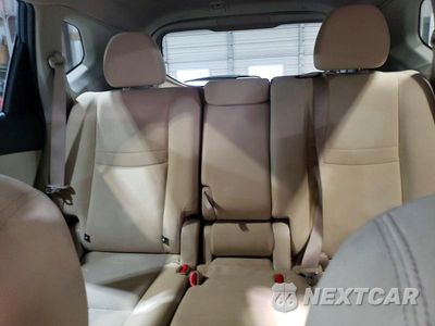Zdjęcie 10 z 13 samochodu: 2016 NISSAN ROGUE S VIN:KNMAT2MV1GP653709 - miniatura