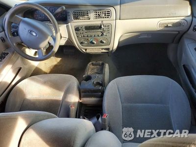 Zdjęcie 8 z 12 samochodu: 2004 FORD TAURUS SE VIN:1FAFP58S04A136708 - miniatura