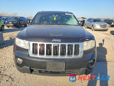 Piąte zdjęcie samochodu w środku: 2012 JEEP GRAND CHEROKEE LAREDO VIN:1C4RJFAG2CC245730 - miniatura