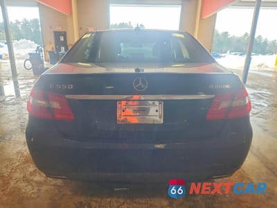 Zdjęcie 6 z 12 samochodu: 2011 MERCEDES-BENZ E 550 4MATIC VIN:WDDHF9AB5BA356484 - miniatura