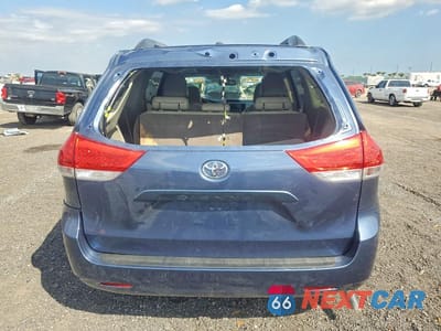 Zdjęcie 6 z 13 samochodu: 2014 TOYOTA SIENNA XLE 8-PASSENGER VIN:5TDYK3DC2ES508123 - miniatura