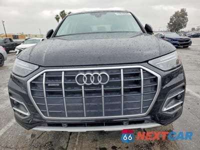 Piąte zdjęcie samochodu w środku: 2023 AUDI Q5 PREMIUM 40 VIN:WA1ABAFY0P2137692 - miniatura