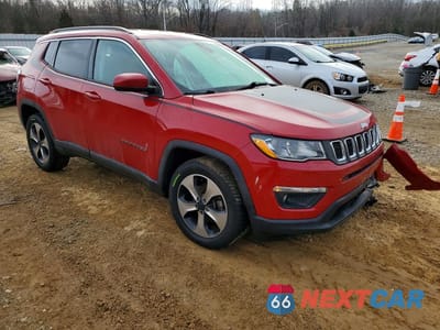 Czwarte zdjęcie samochodu z boku: 2018 JEEP COMPASS LATITUDE VIN:3C4NJCBB2JT186776 - miniatura
