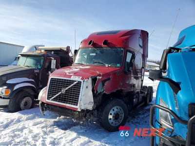 Drugie zdjęcie samochodu z przodu: 2017 VOLVO VN VNL VIN:4V4NC9EH4HN965821 - miniatura