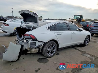 Trzecie zdjęcie samochodu z tyłu: 2025 HONDA ACCORD HYBRID EXL VIN:1HGCY2F67SA024338 - miniatura